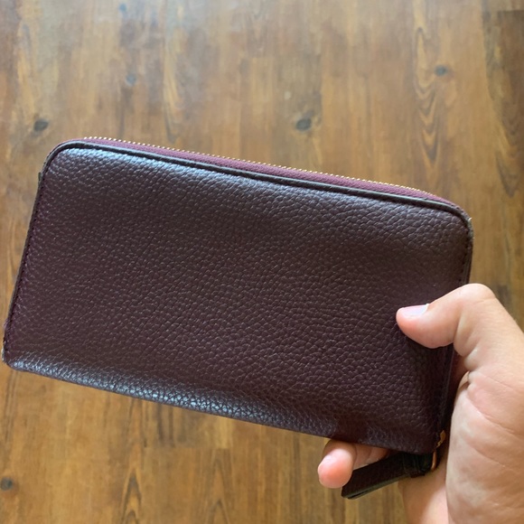 Love and Lore clutch handbag - Picture 2 of 3